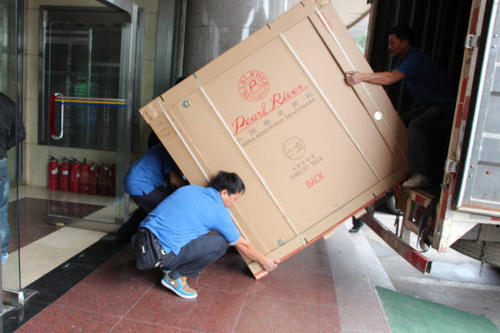 南芬钢琴贵重工艺品无忧运